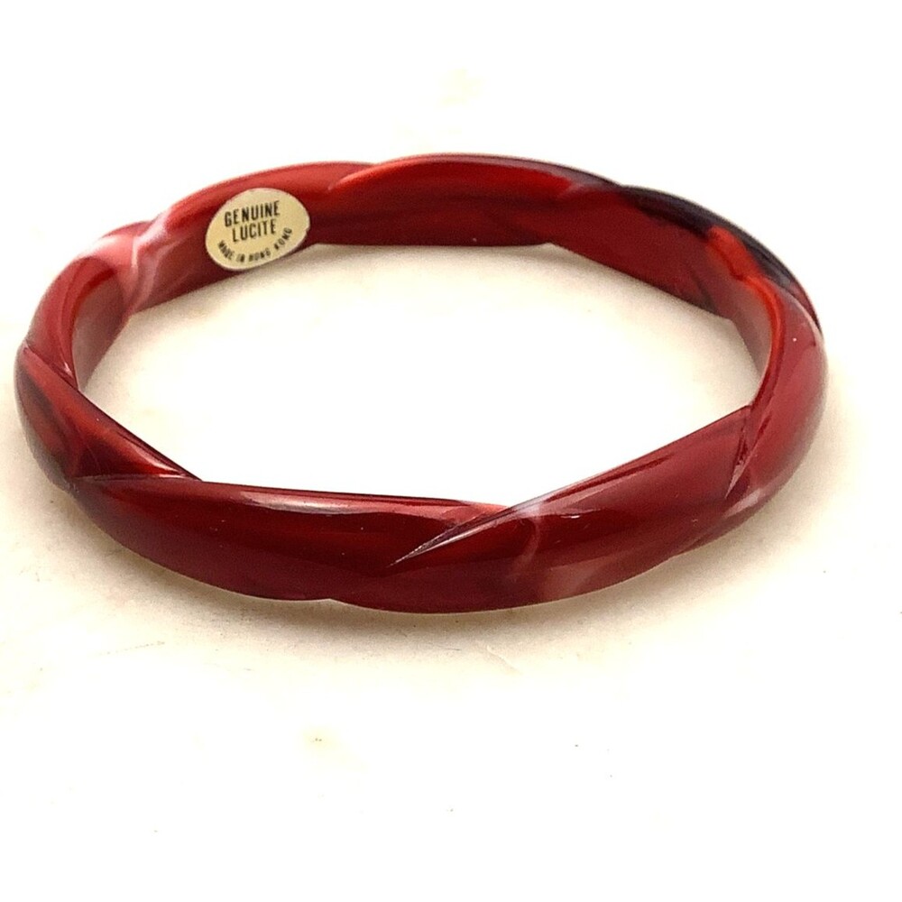 Vintage Red Lucite Bangle Marbled Twist Bracelet Original Tag Made In Hong Kong